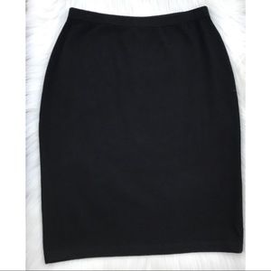 St. John Basics Knit Pensil Skirt